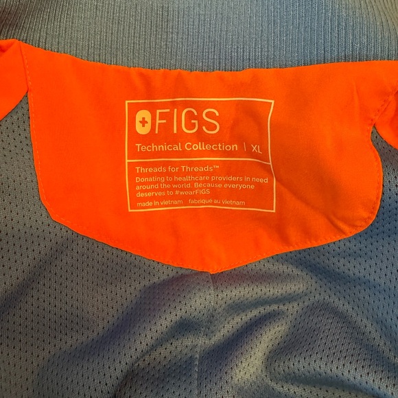 FIGS Technical Collection Jacket - Picture 2 of 7